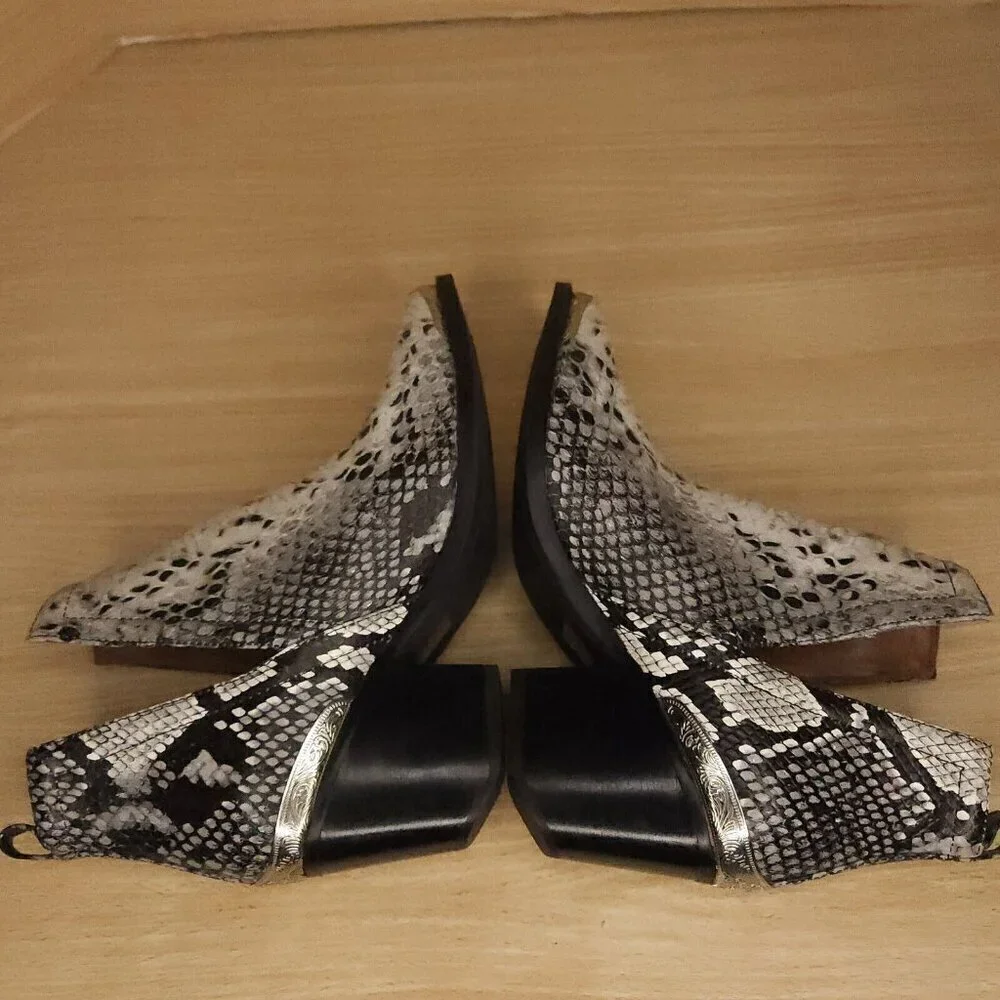 Jeffrey Campbel Cromwell White Snake Print Ankle Boots 6 1/2 - Picture 4 of 8